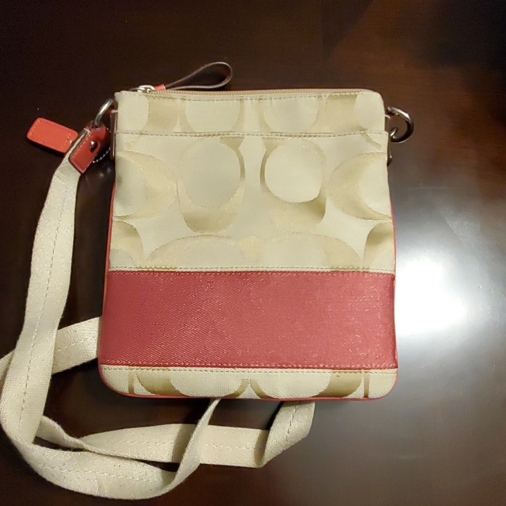 Coach swing pack - Picture 2 of 3